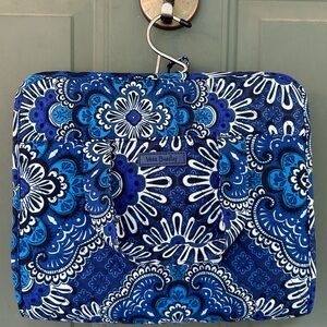 Vera Bradley Blue & White Floral Hanging Travel Cosmetic Bag